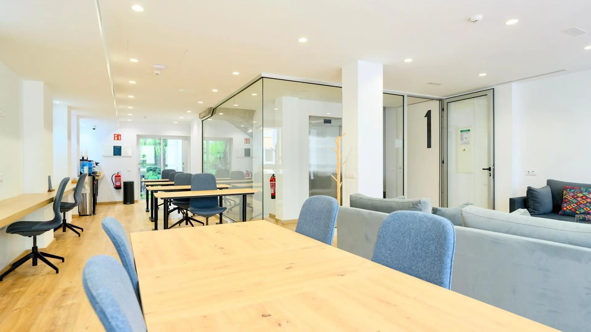***  Hotel Emete & Coworking By Airnest Las Palmas de Gran Canaria Spain